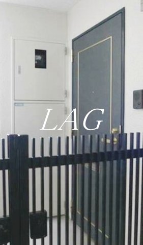 玄関　玄関です。