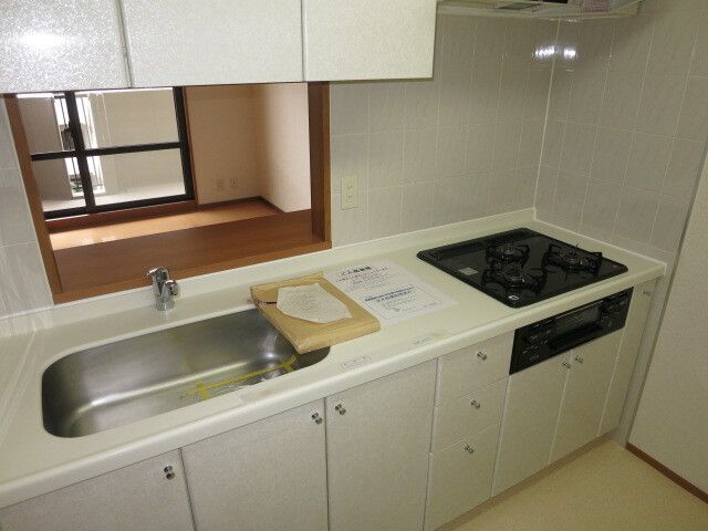 キッチン　☆使い勝手の良いシステムキッチン☆