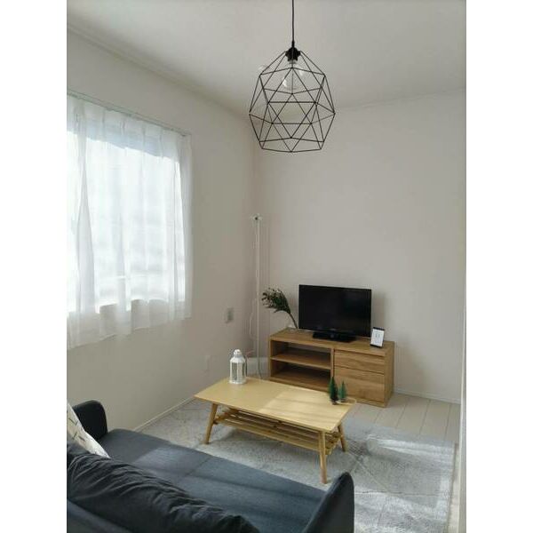 居室・リビング　モデルルーム(家具家電は付属しません)