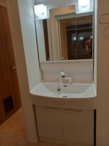 洗面設備　同仕様