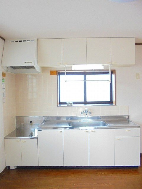 キッチン　※写真は別号室です(参考)