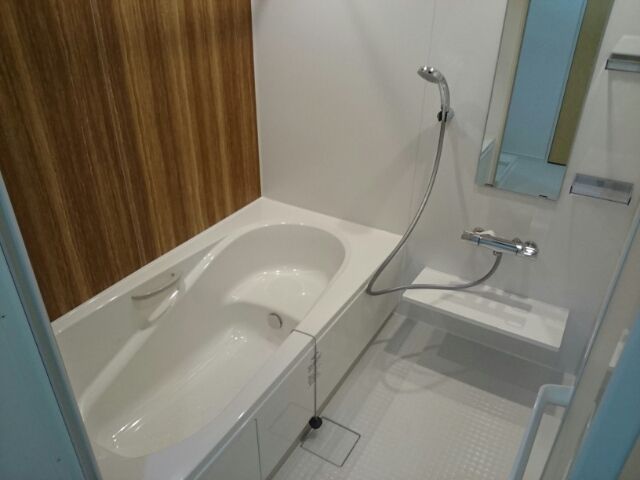 バス・シャワールーム