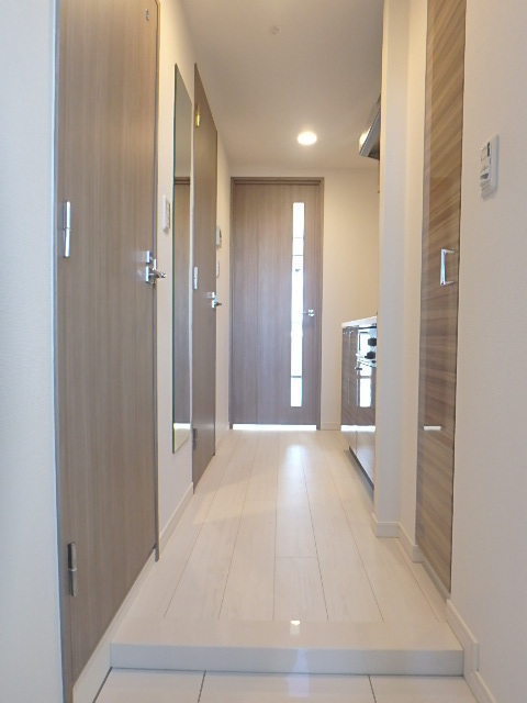 玄関　人感センサー付き照明付き（玄関）