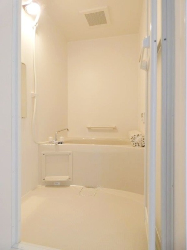 バス・シャワールーム　図面と現状に相違がある場合には現状を優先