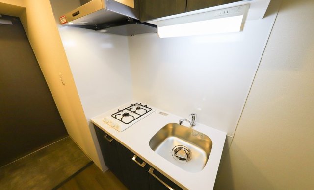 キッチン　※別号室の参考写真です