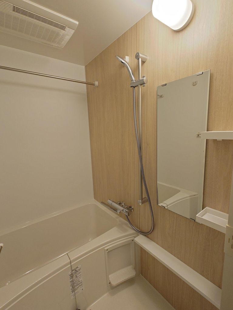 バス・シャワールーム　バス