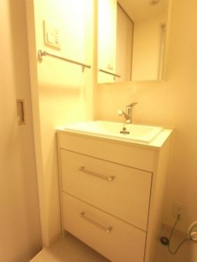 洗面設備　同一仕様写真