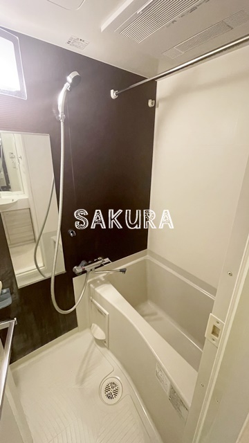 バス・シャワールーム　嬉しい浴室乾燥機付き♪