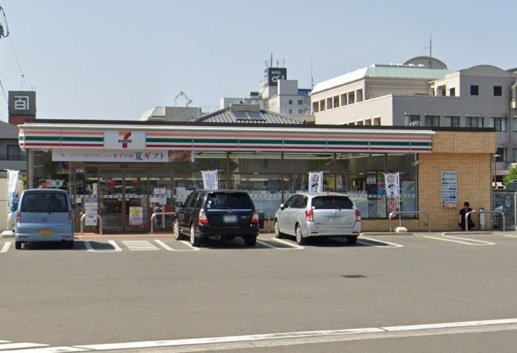 コンビニ　セブンイレブン新居浜高木町店（コンビニ）まで192m