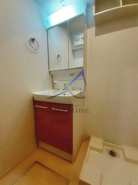 洗面設備　独立洗面台です。