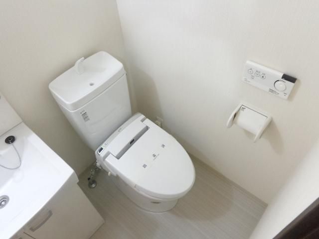 トイレ　トイレ