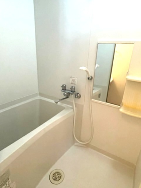 バス・シャワールーム　（別タイプ参考写真）豊島区南大塚1丁目アパート