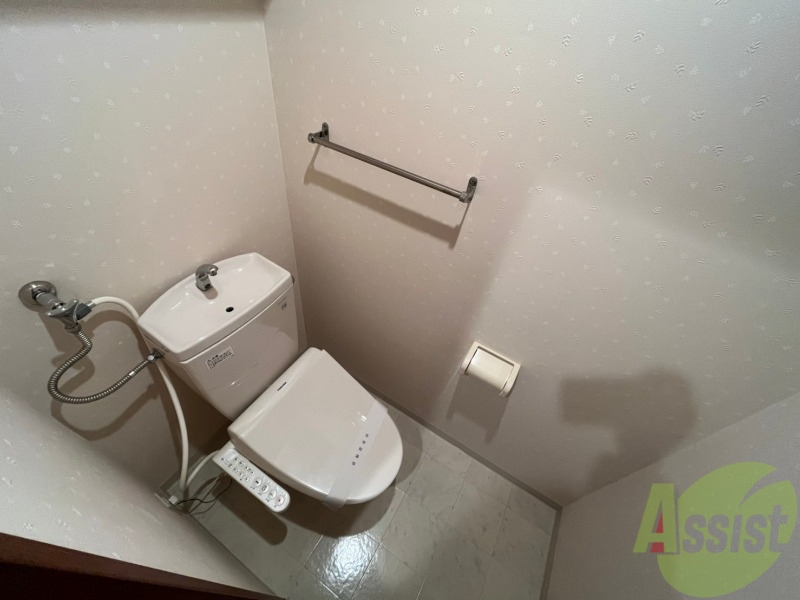 トイレ　トイレです。ウォシュレット付を探している方、おすすめです。