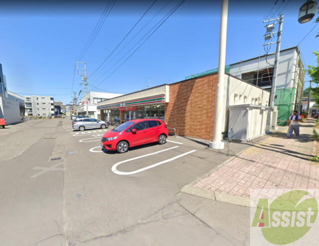 コンビニ　セブンイレブン札幌自衛隊駅前店（コンビニ）まで359m