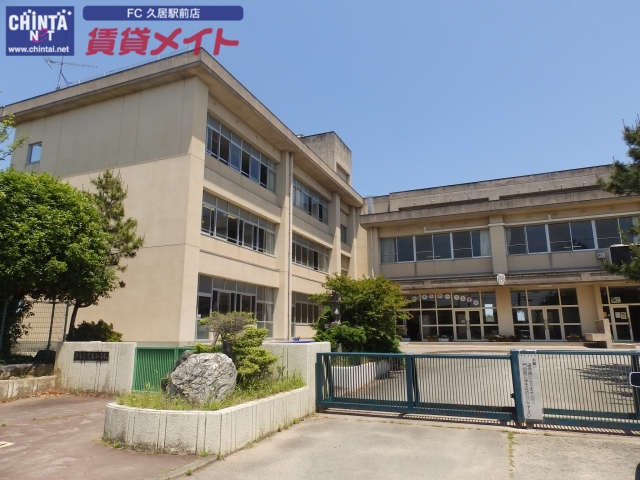 小学校　津市立雲出小学校（小学校）まで900m