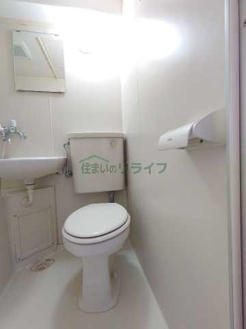 トイレ　別部屋の参考写真となります