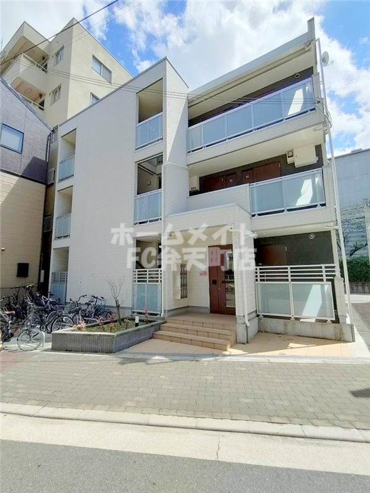 建物外観　外観は落ち着いています