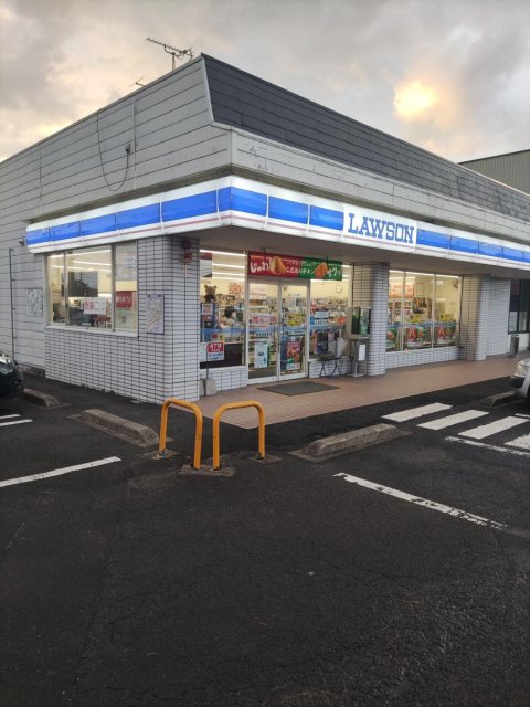 コンビニ　ローソン　出雲白枝堀西店（コンビニ）まで395m