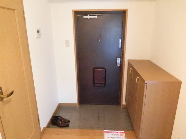 玄関　（イメージ）