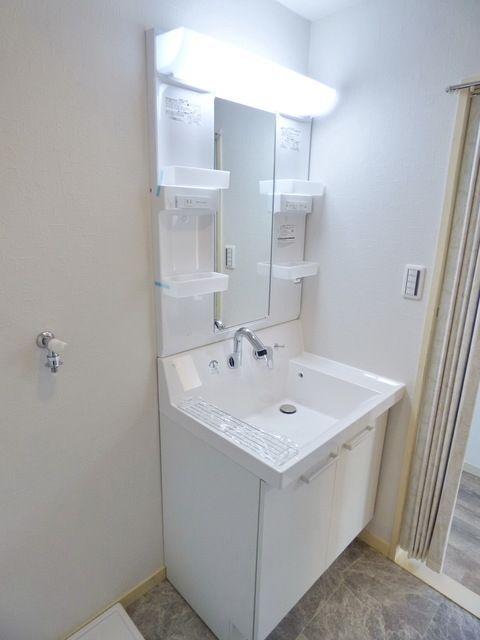 洗面設備　☆洗面台新設しました☆