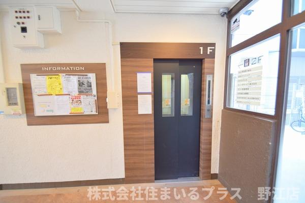 ロビー