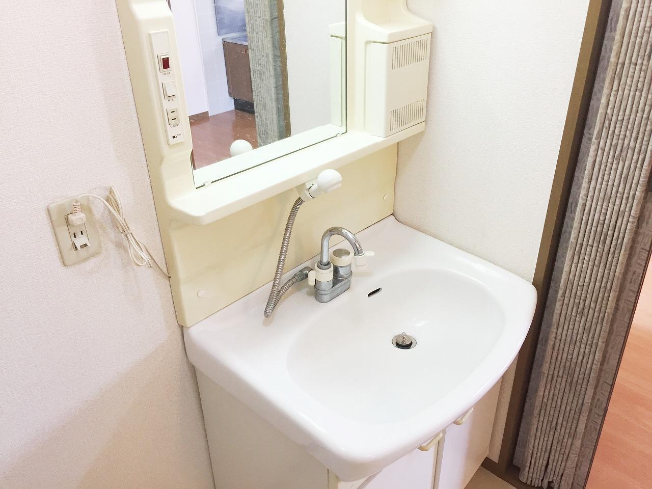 洗面設備　洗面化粧台
