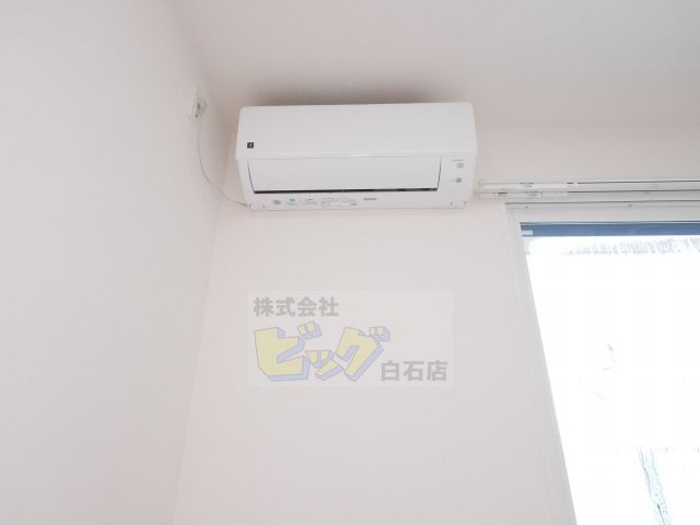 その他設備　夏も快適なエアコン付きです♪