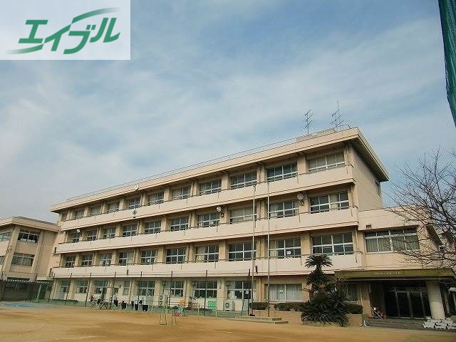 小学校　岡山市立妹尾小学校（小学校）まで147m