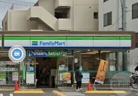 コンビニ　ファミリーマート東淀川南江口店（コンビニ）まで329m
