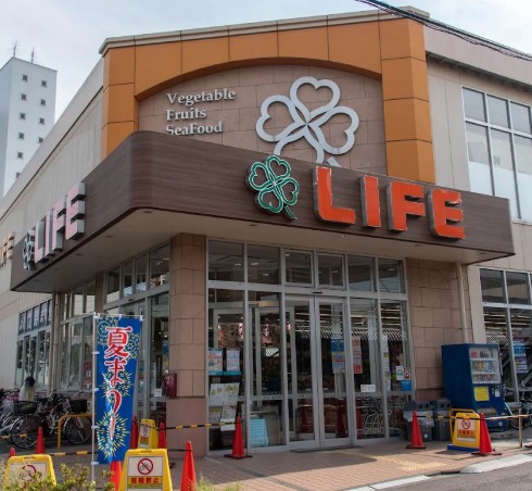 スーパー　ライフ大森中店（スーパー）まで241m
