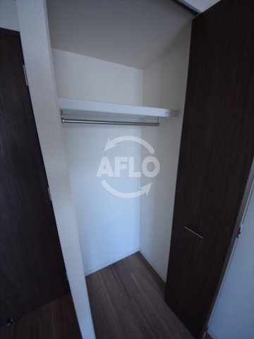 収納　プレサンス立売堀パークシティ　クローゼット