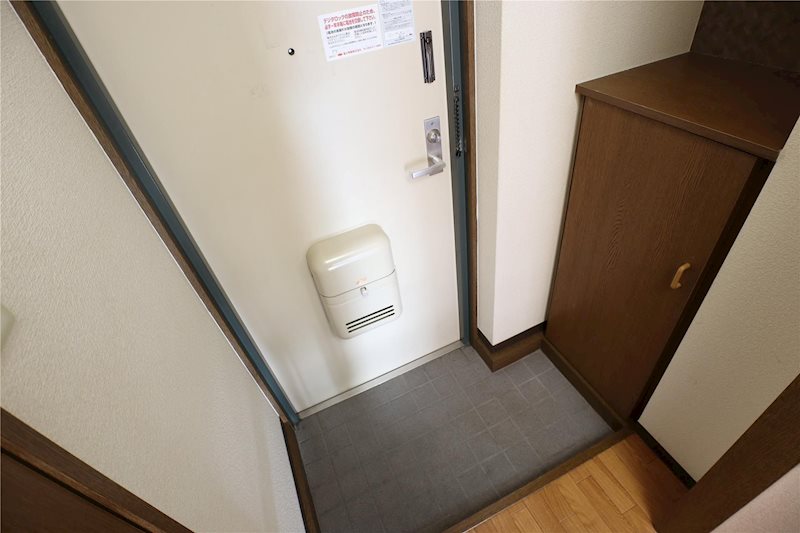 玄関　※他部屋参照