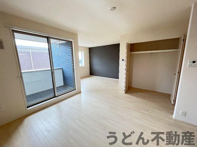 居室・リビング　うどん県のお部屋探しはうどん不動産へ うどんちゃんとLINE