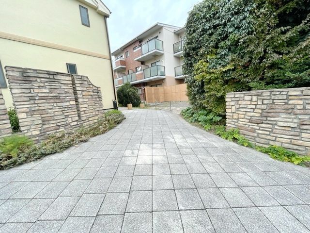 エントランス　エントランス