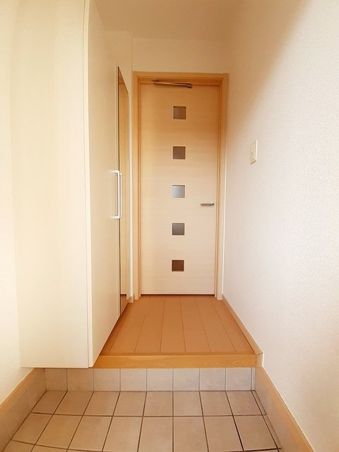 玄関　図面と現状に相違がある場合には現状を優先