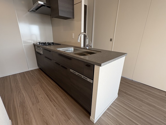 キッチン　※写真は同タイプ住戸です。
