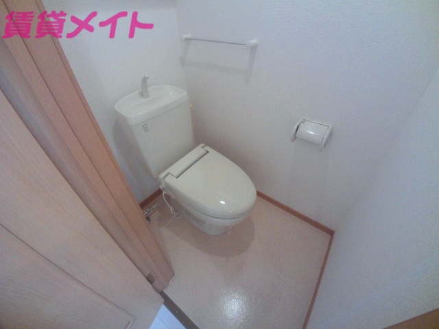 トイレ　同物件別室画像