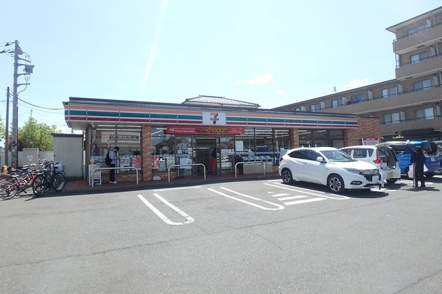 コンビニ　セブンイレブン新小平駅前店（コンビニ）まで506m