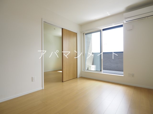 その他部屋・スペース　使い勝手のいい寝室です