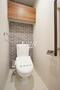 トイレ　トイレには快適な温水洗浄便座付