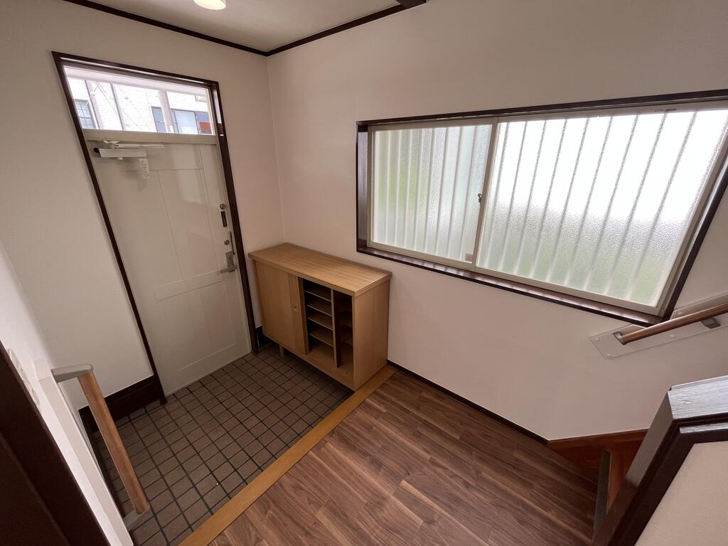 志田住宅の玄関写真