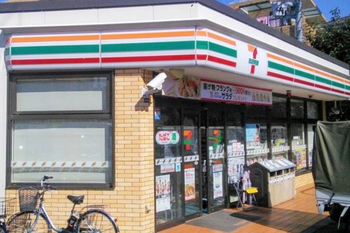 コンビニ　セブン-イレブン 横浜北寺尾７丁目店（コンビニ）まで113m