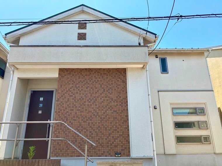 建物外観　外観は落ち着いています