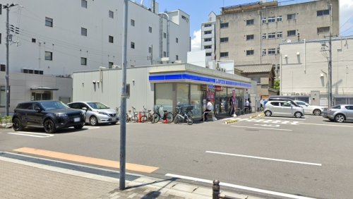 コンビニ　ローソン 新町四丁目店（コンビニ）まで311m