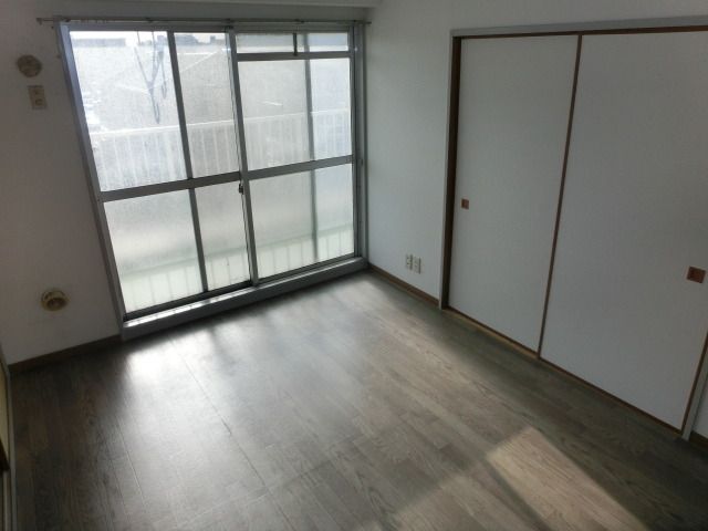 居室・リビング　日当りのいいお部屋