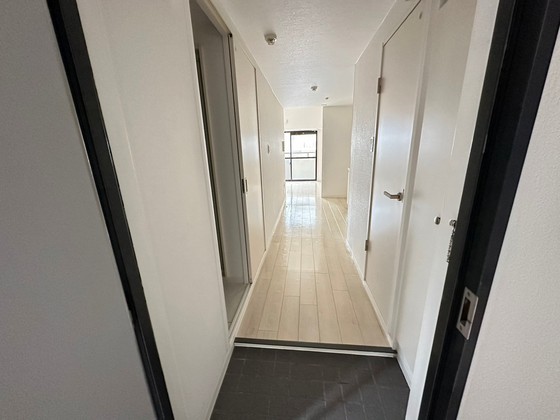 玄関　※別部屋の写真です