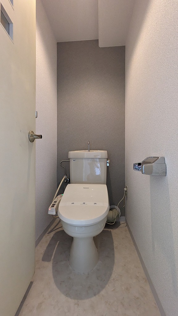 トイレ　室内は現況を優先します