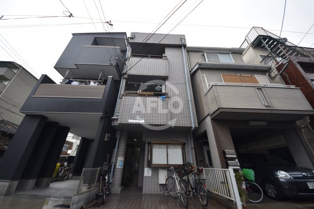 建物外観　レジデンスユニ　外観