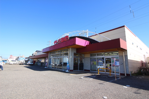 スーパー　キューピット出来島店（スーパー）まで734m