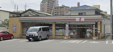 コンビニ　セブンイレブン 久留米六ツ門店（コンビニ）まで2024m